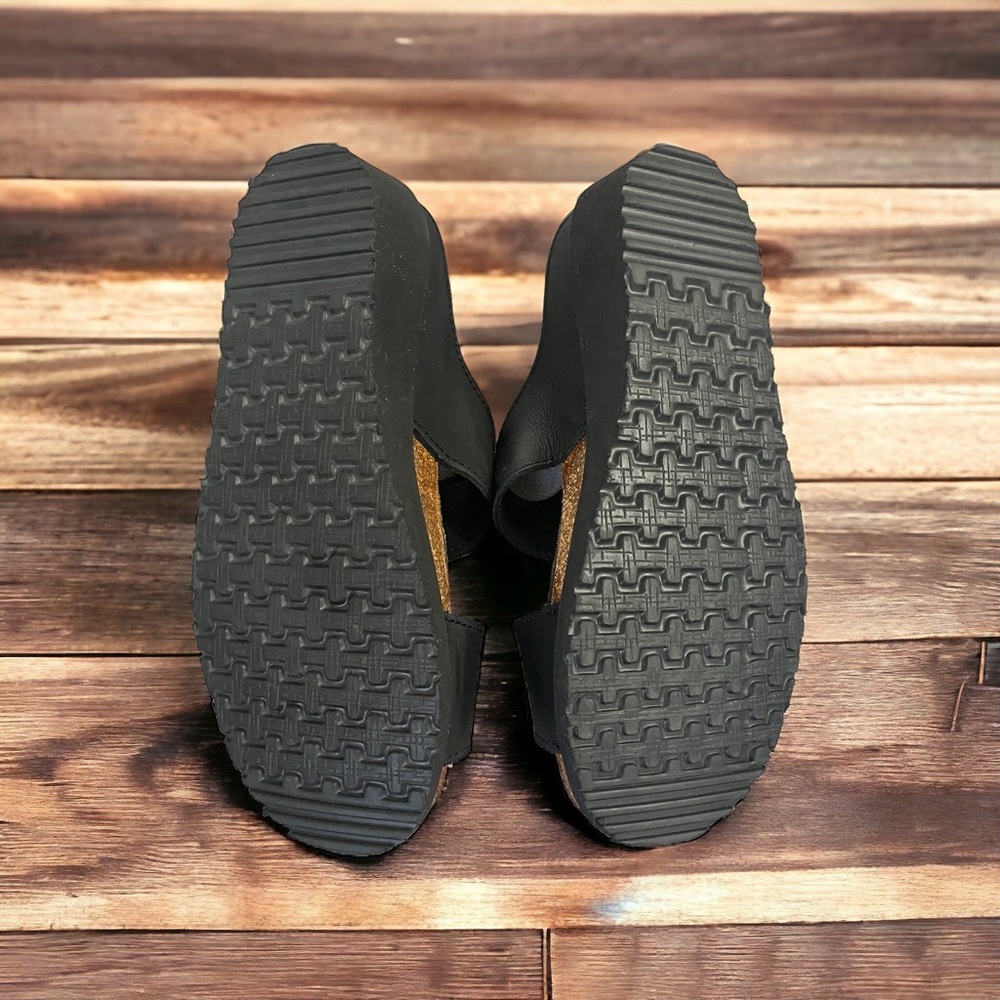 Spring Step Slides Black Leather US Size 7 and EU Size 37 Made In Spain - Picture 12 of 13